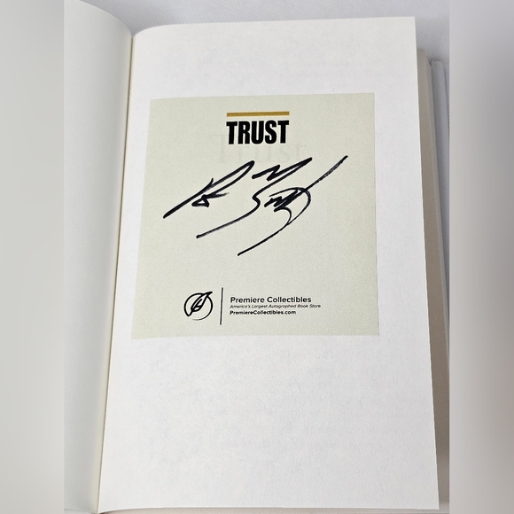 Pete Buttigieg Trust First Edition Signed Hardcover Book & COA South Bend Mayor - Picture 3 of 11